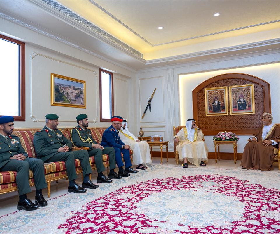 Sheikh Hamdan News - Hamdan bin Mohammed meets with Oman’s Deputy Prime Minister for Defence Affairs