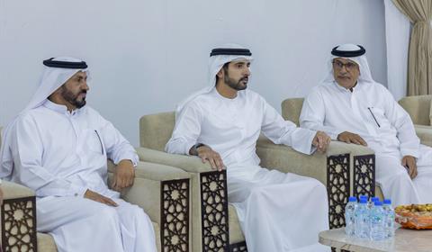 الشيخ حمدان مكتبة الوسائط - حمدان بن محمد يقدّم واجب العزاء في وفاة محمد سهيل بن عويضان العامري