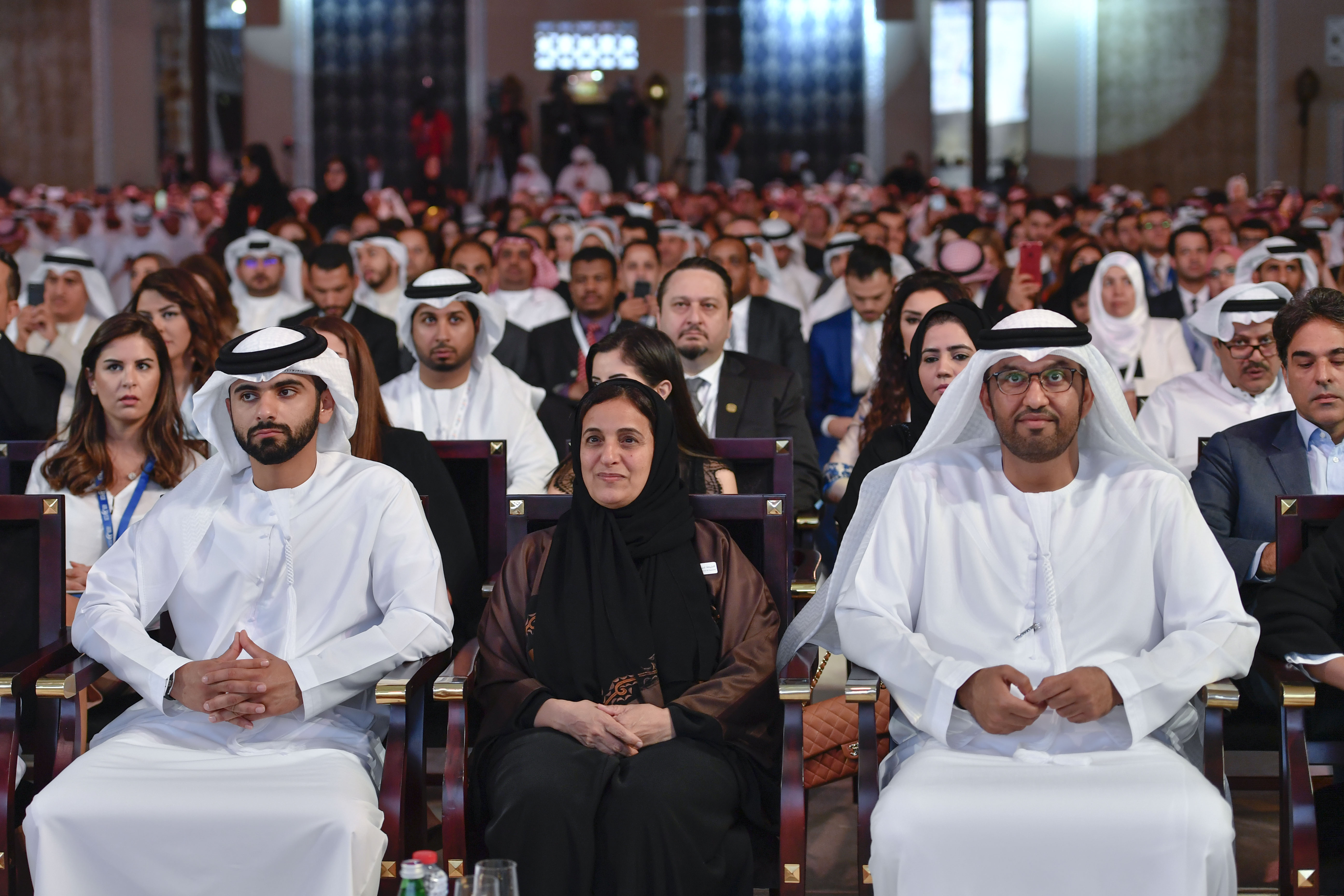 حمدان بن محمد يشهد افتتاح منتدى الإعلام العربي الـ16