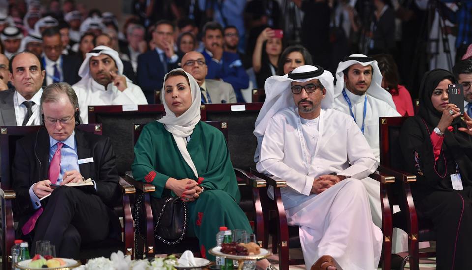 حمدان بن محمد يشهد افتتاح منتدى الإعلام العربي الـ16