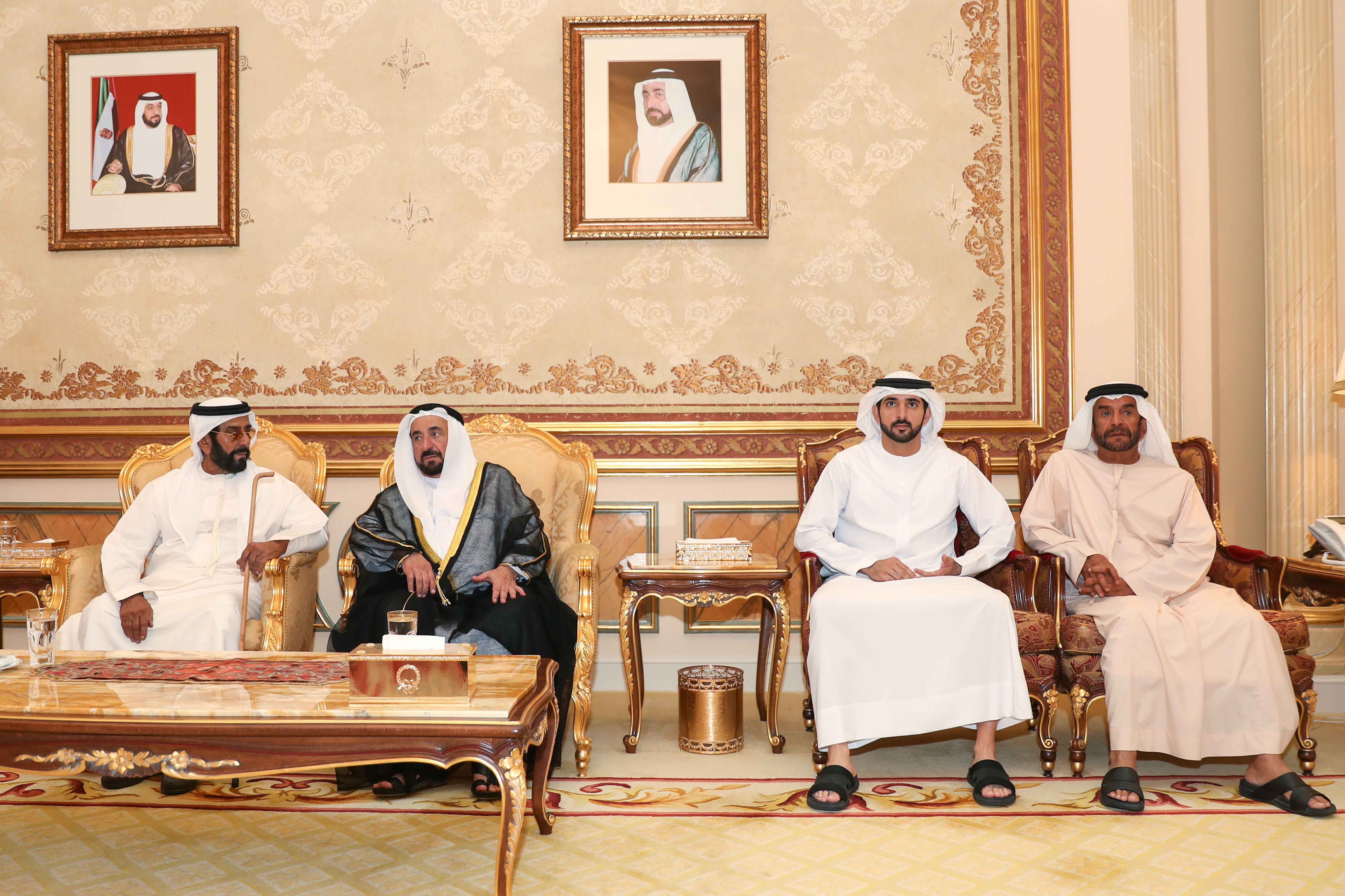 سلطان القاسمي وسعود المعلا يتقبلان تعازي حمدان بن محمد والشيوخ والمسؤولين