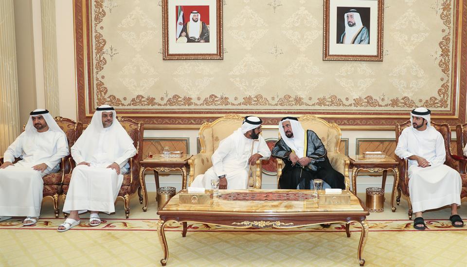 سلطان القاسمي وسعود المعلا يتقبلان تعازي حمدان بن محمد والشيوخ والمسؤولين