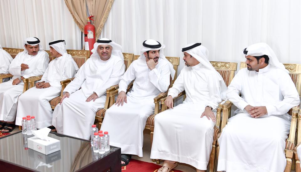 حمدان بن محمد يعزي بوفاة مبارك محمد خميس بوعميم