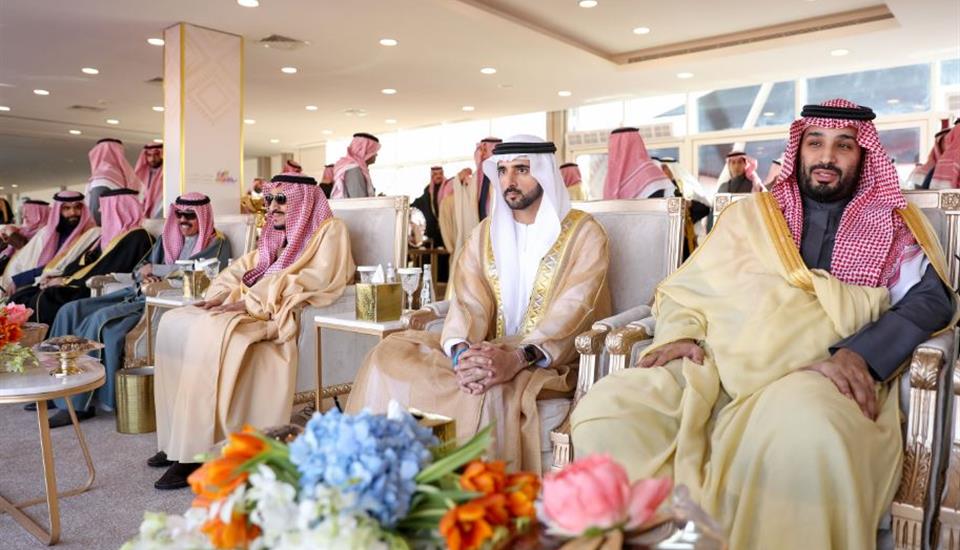 Hamdan bin Mohammed attends closing of 4th King Abdulaziz Camel