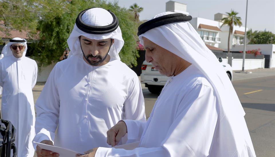 Hamdan bin Mohammed goes on first test ride of Cruise autonomous electric vehicle in Jumeirah 1