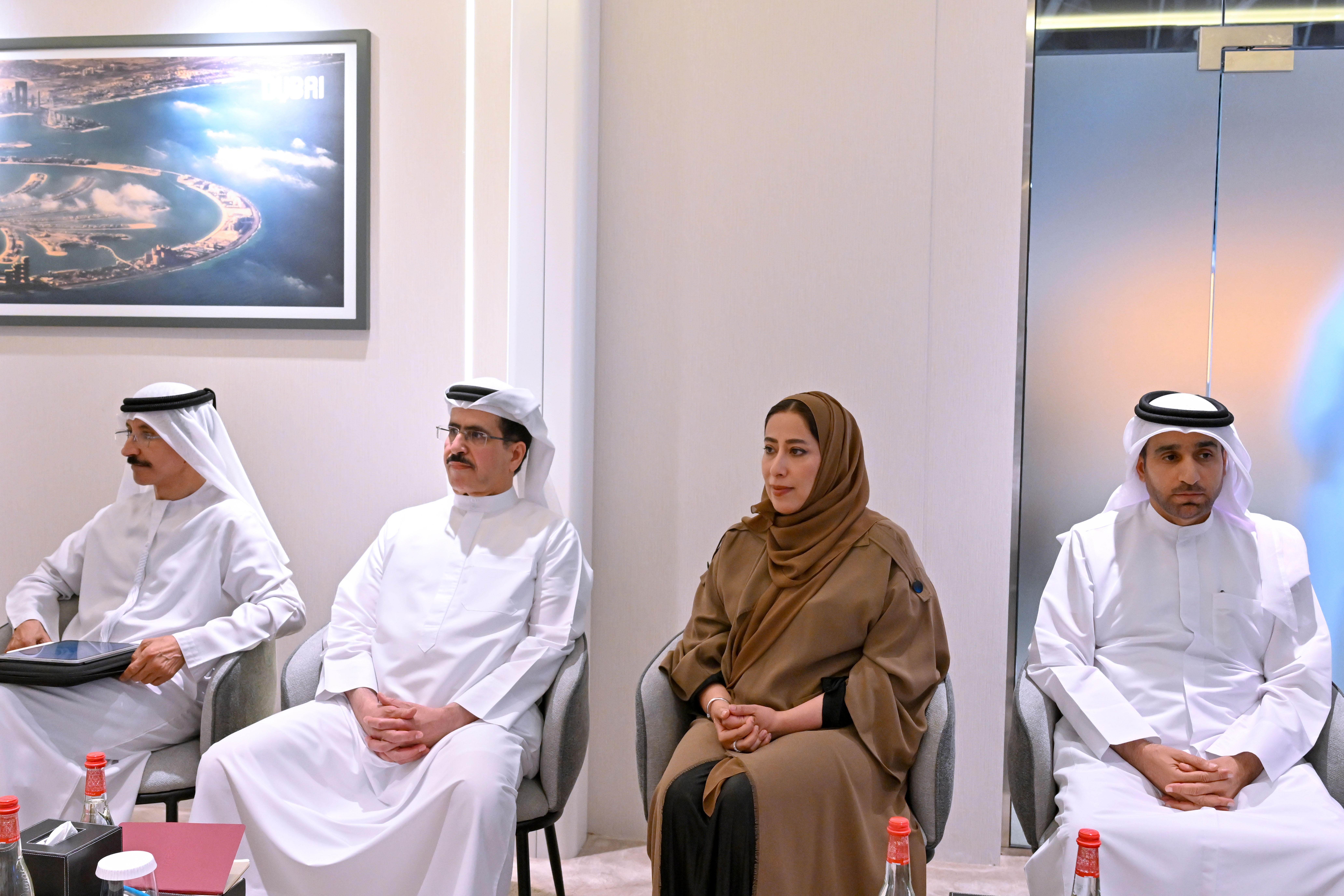 حمدان بن محمد يترأس اجتماع المجلس التنفيذي في معرض سوق السفر العربي