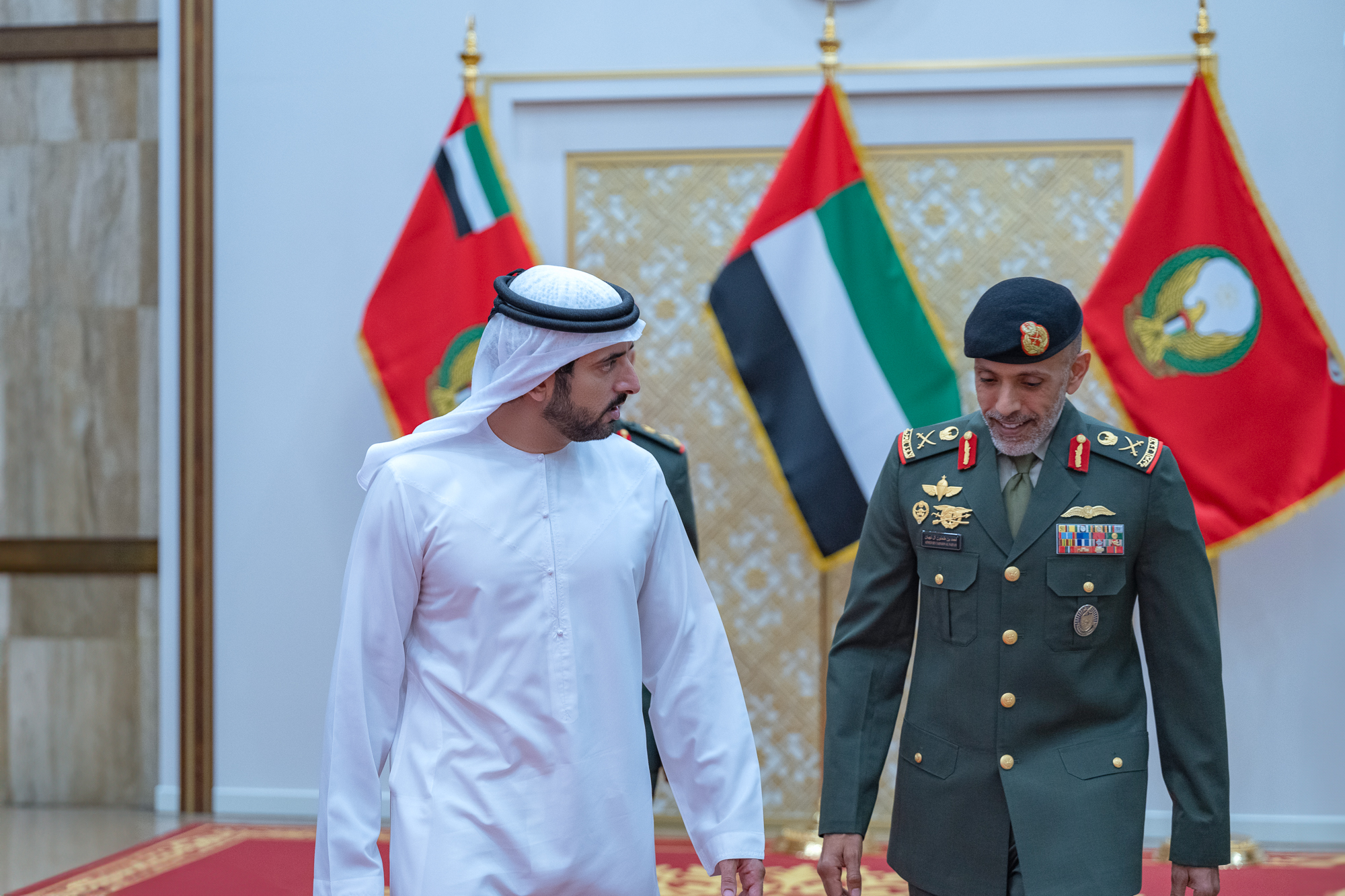 Hamdan bin Mohammed visits the UAE Ministry of Defence and reviews its operations and latest initiatives