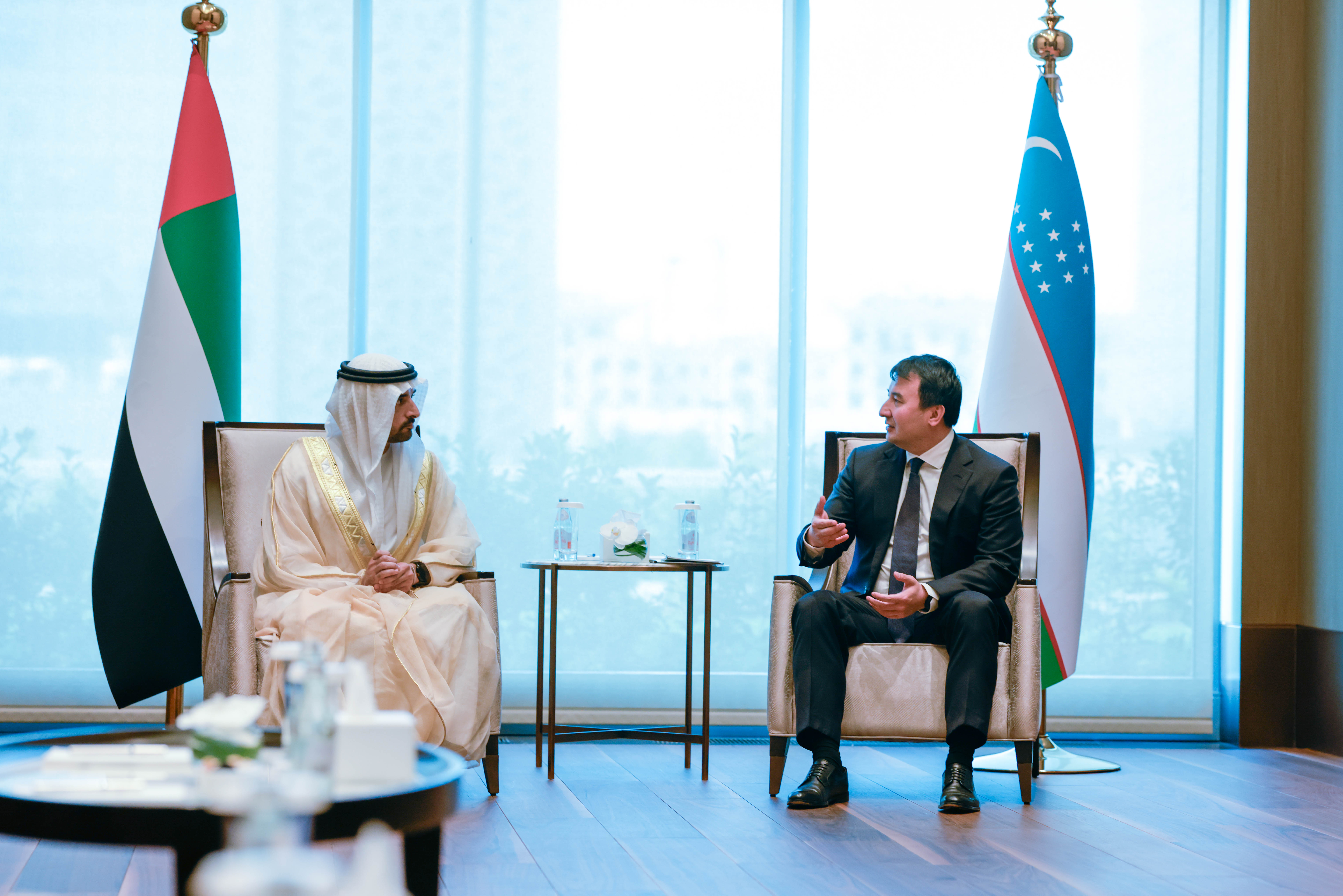 Hamdan bin Mohammed meets with Deputy Prime Minister of Uzbekistan