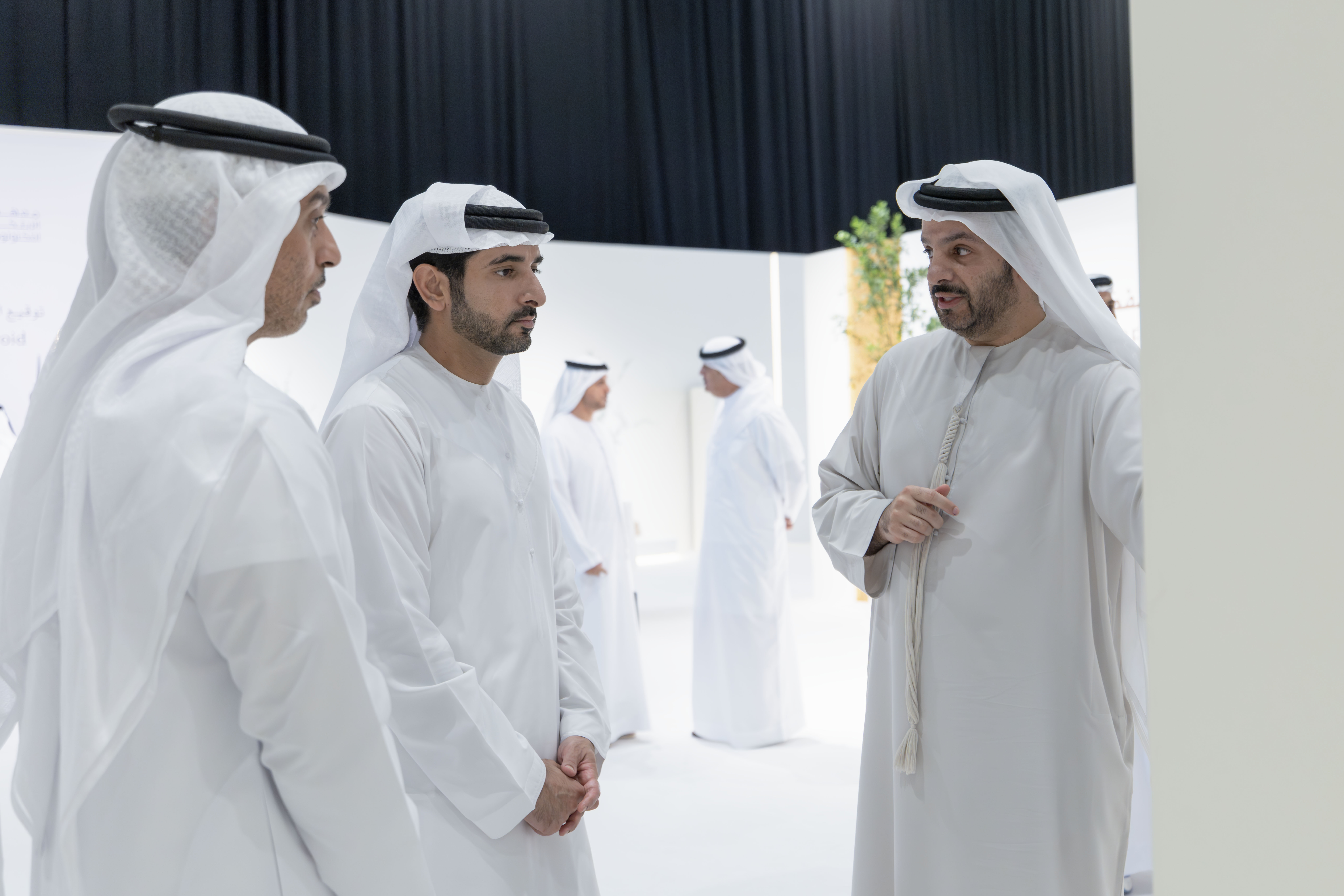 Hamdan bin Mohammed chairs first meeting of the Supreme Space Council