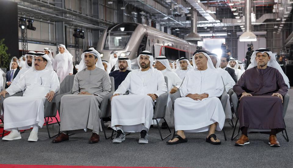 Khaled bin Mohamed bin Zayed and Hamdan bin Mohammed bin Rashid witness announcement of high-speed train project linking Abu Dhabi Dubai