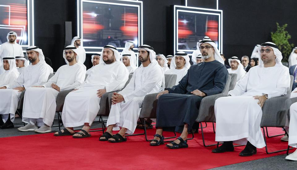 Khaled bin Mohamed bin Zayed and Hamdan bin Mohammed bin Rashid witness announcement of high-speed train project linking Abu Dhabi Dubai