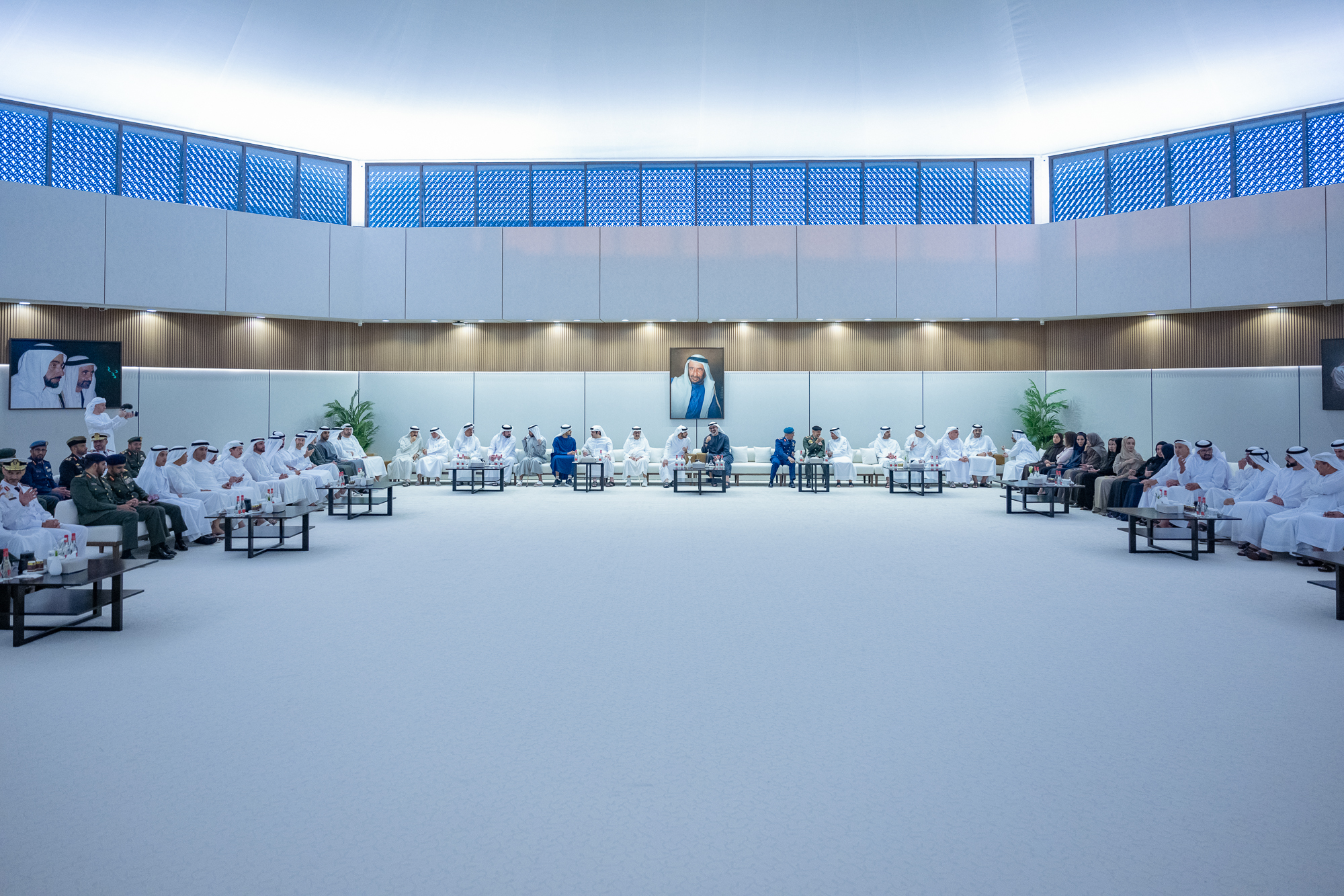 Crown Prince of Abu Dhabi and Crown Prince of Dubai meet over Iftar banquet