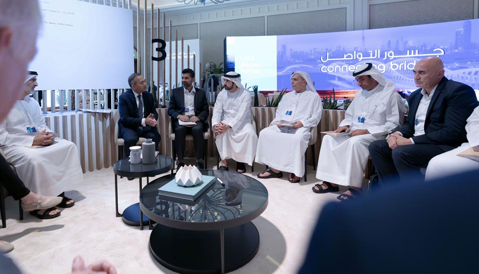 Hamdan bin Mohammed attends workshop by RTA titled ‘Connecting Bridges’