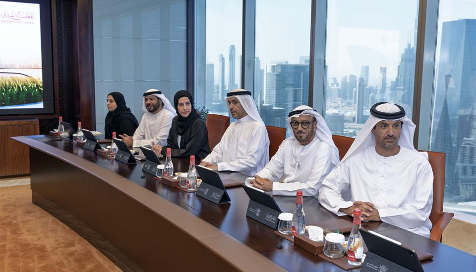 حمدان بن محمد يترأّس اجتماع المجلس التنفيذي ويعتمد حزمة سياسات ومبادرات لتمكين المجتمع وتعزيز الاقتصاد