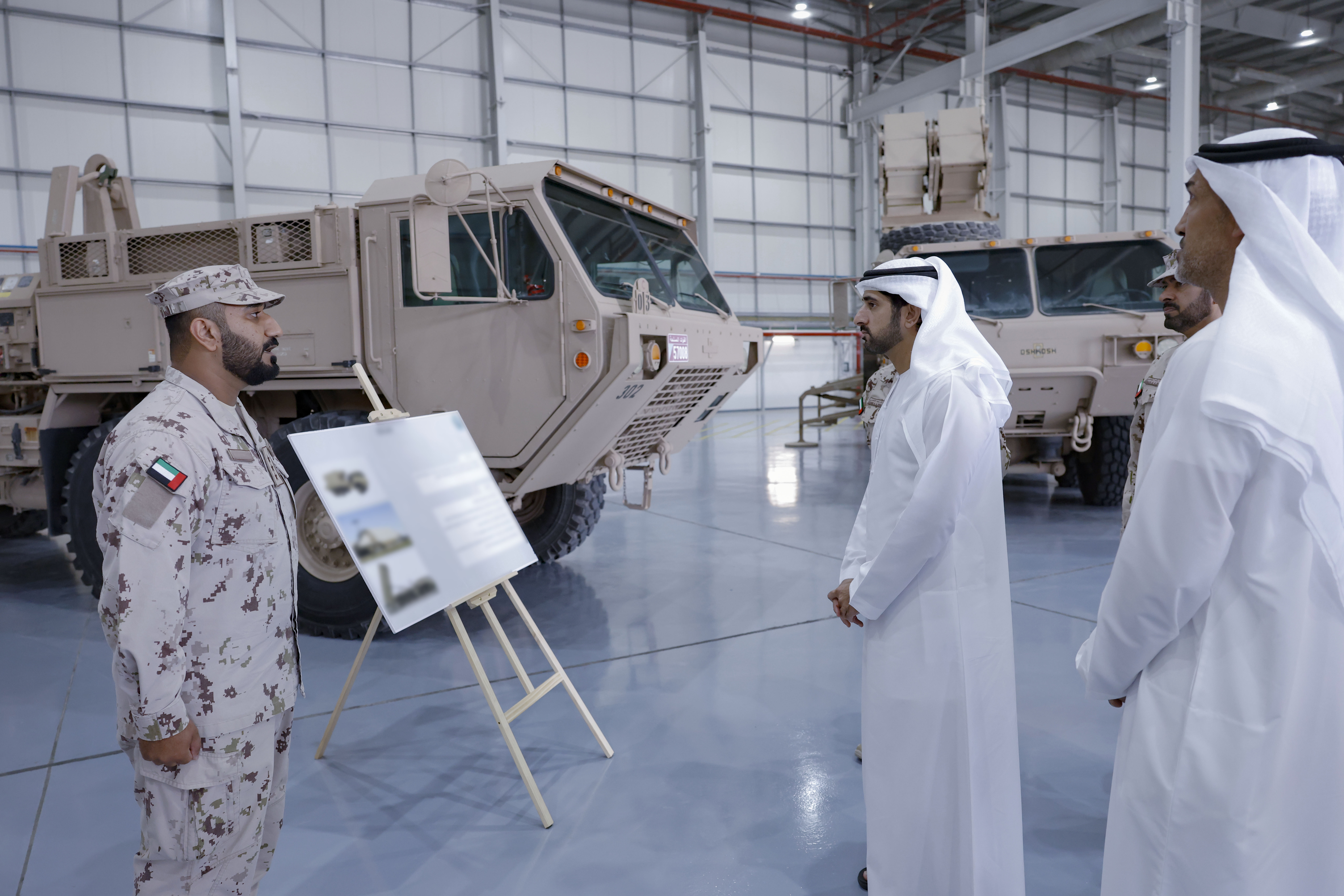 Hamdan bin Mohammed visits Al Dhafra Air Base in Abu Dhabi