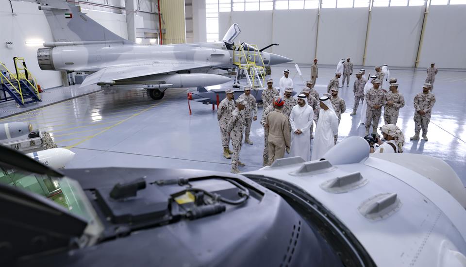 Hamdan bin Mohammed visits Al Dhafra Air Base in Abu Dhabi