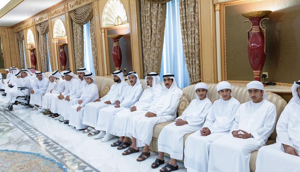 حمدان بن محمد يستقبل المهنئين بعيد الأضحى المبارك