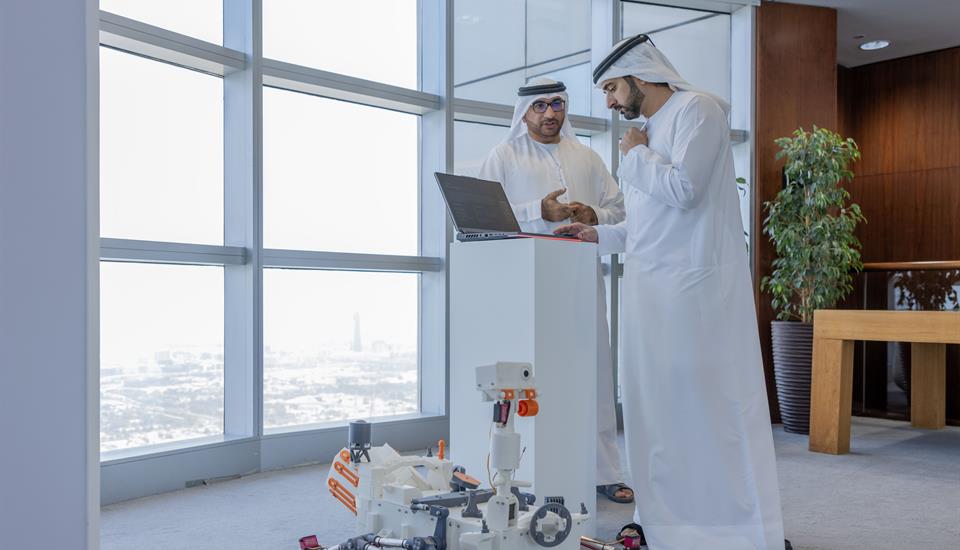 Hamdan bin Mohammed explores future of space sector with leading UAE-based startups