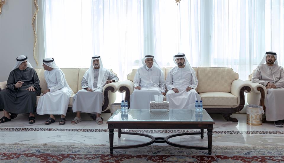 حمدان بن محمد يقدّم واجب العزاء في وفاة محمد إبراهيم عبيدالله
