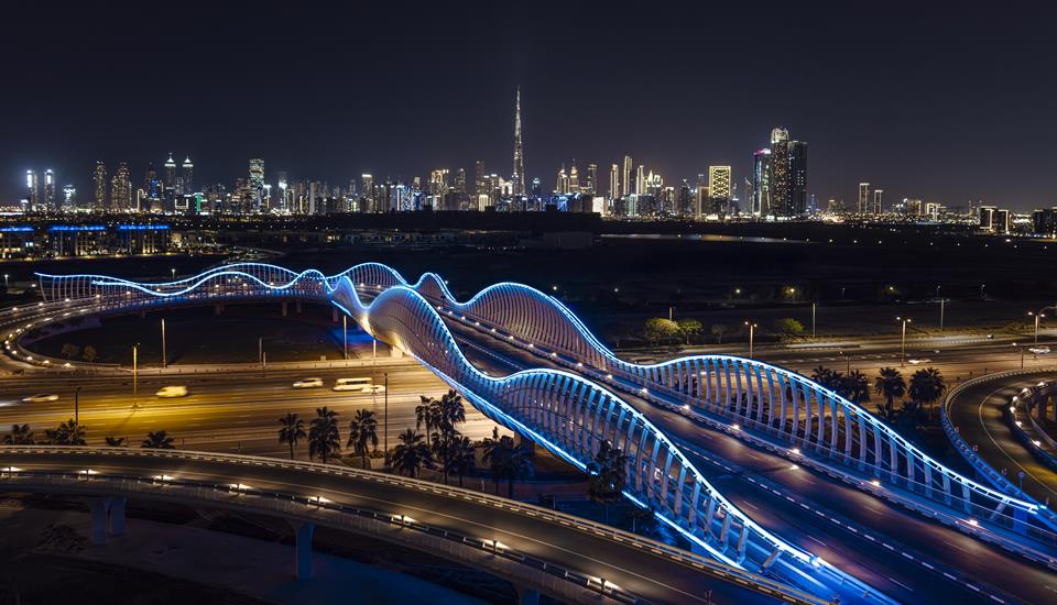 دبي تسجل رقماً قياسياً جديداً باستقبالها 988 مليون زائر دولي خلال النصف الأول من العام 2025
